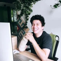 Working With A Broken Hand